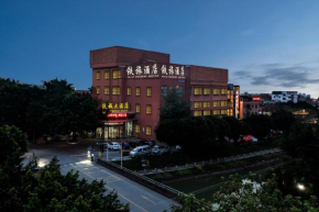 Iron Travel Hotel